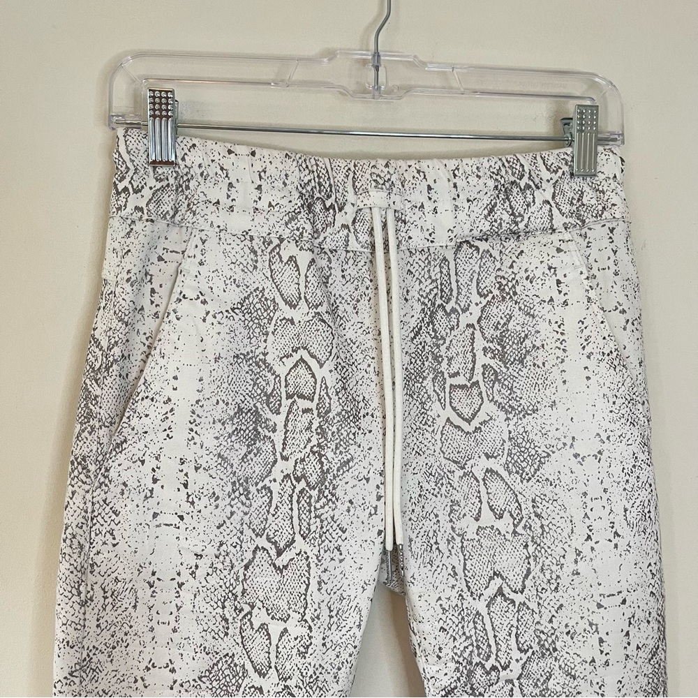 Bevy Flog Shely High Rise Drawstring Pull On Pant… - image 4